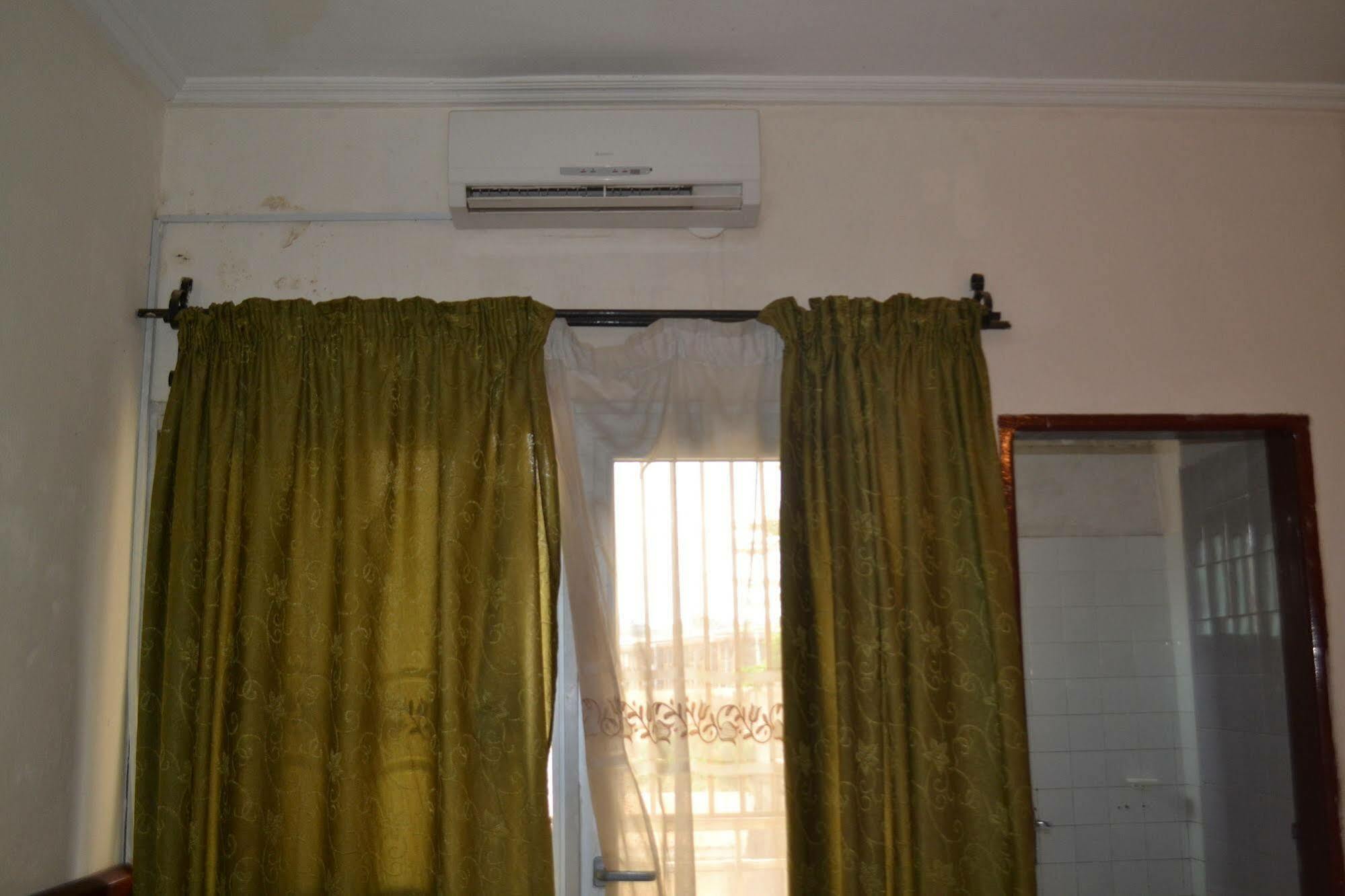 Hotel Le Diplomate Yaoundé 外观 照片