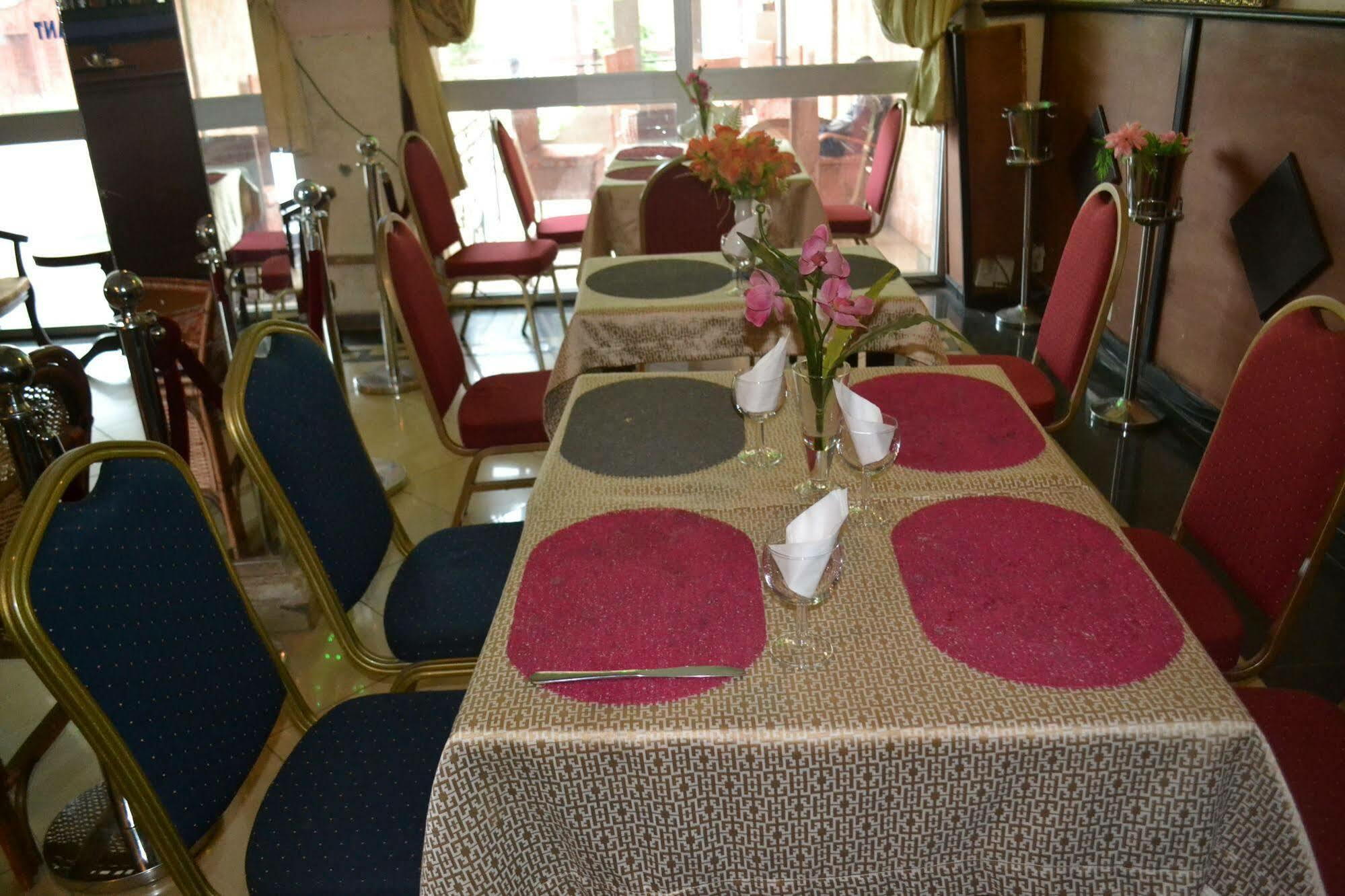 Hotel Le Diplomate Yaoundé 外观 照片